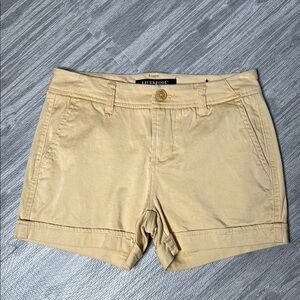 Liverpool Women's Mustard Gold Colored Shorts Size 0/25